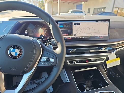 New 2026 BMW X5 xDrive40i w/ Climate Comfort Package image 20