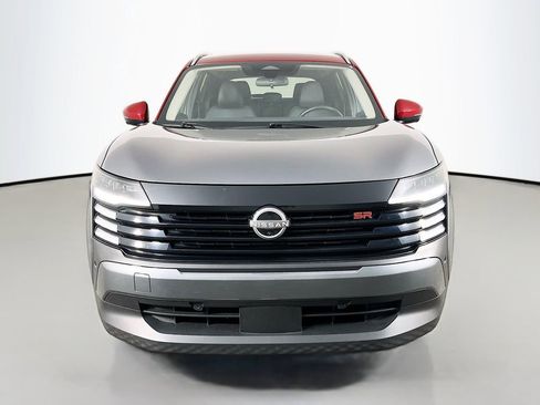 Used 2025 Nissan Kicks SR FWD image 3