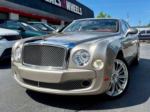 Used 2016 Bentley Mulsanne RWD image 1