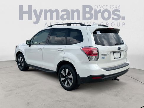 Used 2017 Subaru Forester 2.5i Premium w/ Popular Package #2A AWD/4WD image 6