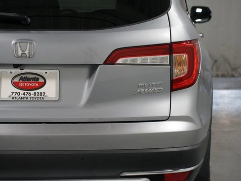 Used 2020 Honda Pilot Elite image 10