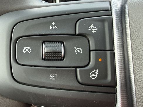 New 2026 GMC Sierra 3500 SLT w/ SLT Premium Package image 32