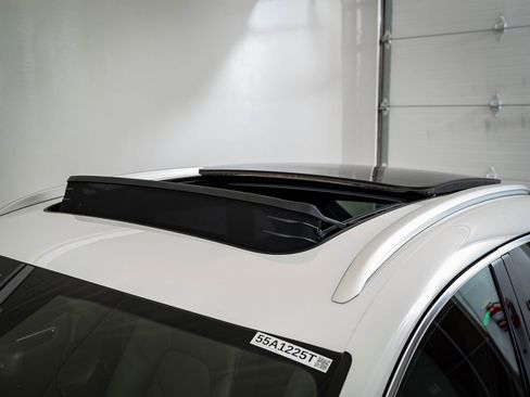 Used 2019 Porsche Macan S image 15