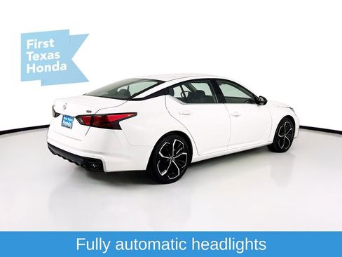 Used 2024 Nissan Altima 2.5 SR image 7