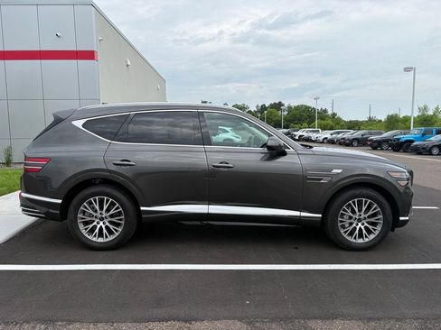 Used 2025 Genesis GV80 2.5T Standard AWD/4WD image 2