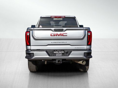 Used 2025 GMC Sierra 3500 Denali w/ Denali Reserve Package AWD/4WD image 8