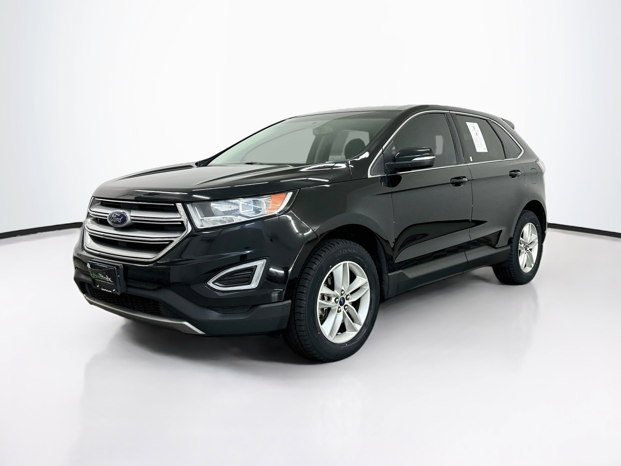 Used 2018 Ford Edge SEL w/ Equipment Group 201A AWD/4WD image 3