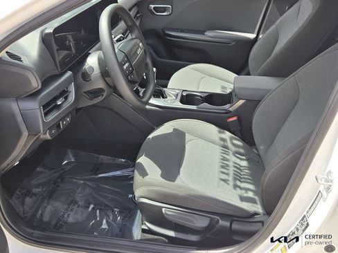 Certified 2025 Kia K4 FWD image 10