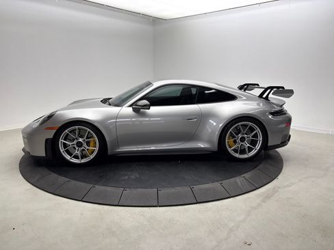 Certified 2026 Porsche 911 GT3 RWD image 2