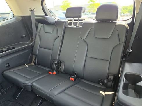 Used 2023 Kia Telluride EX w/ EX Captain's Chair Package FWD image 13