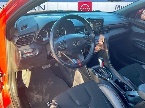 Used 2019 Hyundai Veloster 2.0 Premium image 14