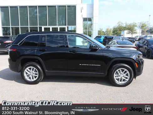 New 2025 Jeep Grand Cherokee Laredo X AWD/4WD image 8