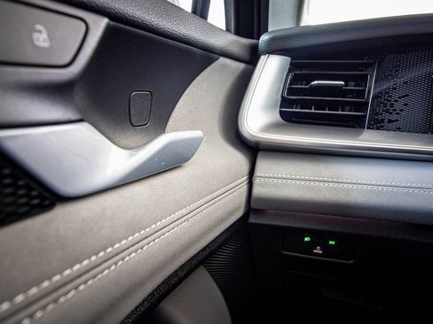 New 2026 Volkswagen Tiguan SE image 31