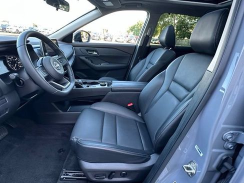 Used 2023 Nissan Rogue SV w/ SV Premium B Package AWD/4WD image 22