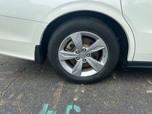Used 2019 Honda Odyssey EX-L image 5