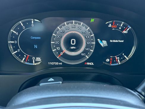 Used 2018 Cadillac Escalade Luxury image 18