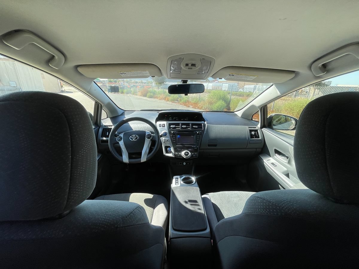 Used 2014 Toyota Prius V Three FWD image 11
