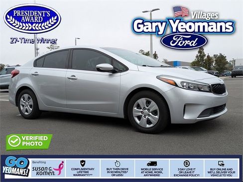Used 2017 Kia Forte LX image 1