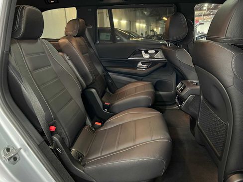 New 2026 Mercedes-Benz GLS 580 4MATIC image 13