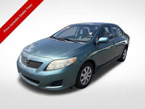 Used 2010 Toyota Corolla LE FWD image 1