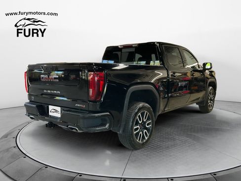 Used 2024 GMC Sierra 1500 AT4 w/ AT4 Preferred Package AWD/4WD image 4