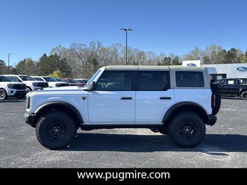 New 2026 Ford Bronco Badlands AWD/4WD image 4