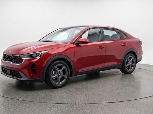 Used 2025 Kia K4 LXS image 3