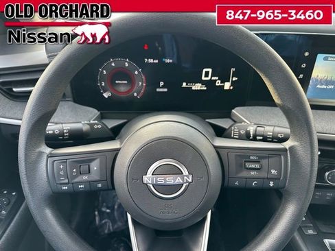 Used 2025 Nissan Kicks SV image 21