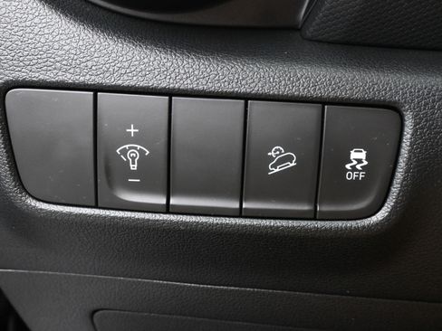 Certified 2023 Hyundai Kona SEL image 12