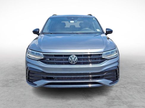 Used 2024 Volkswagen Tiguan SE R-Line image 8