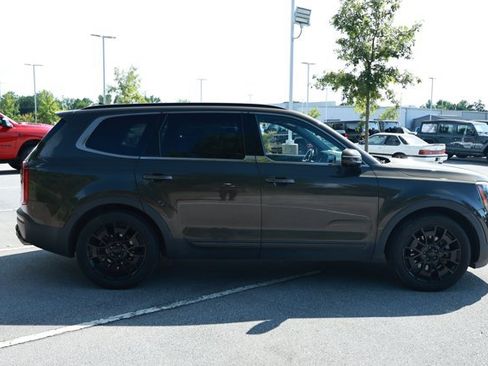 Used 2021 Kia Telluride SX w/ Nightfall Edition Package AWD/4WD image 3