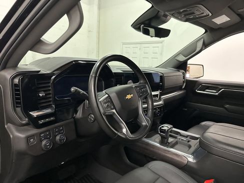 Used 2024 Chevrolet Silverado 1500 LTZ w/ Technology Package image 30