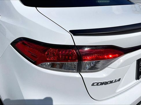 Used 2022 Toyota Corolla LE image 24
