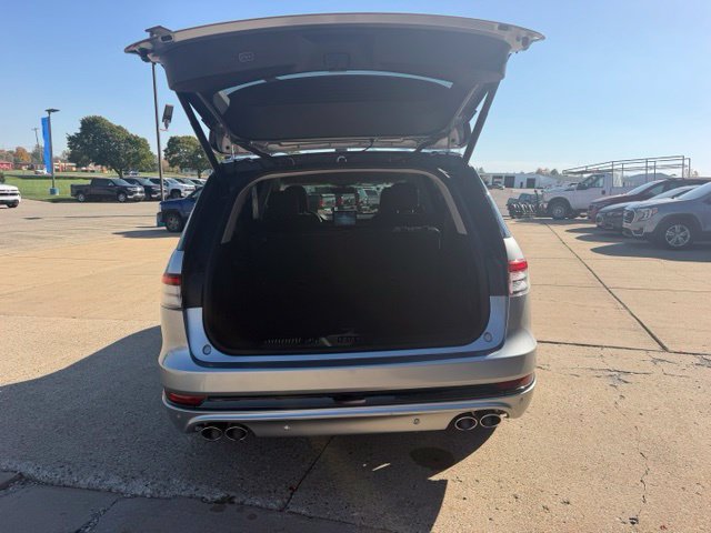 Used 2024 Lincoln Aviator Reserve w/ Jet Package AWD/4WD image 36