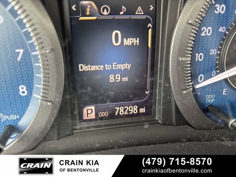 Used 2017 Toyota Sienna XLE w/ XLE Navigation Package FWD image 24