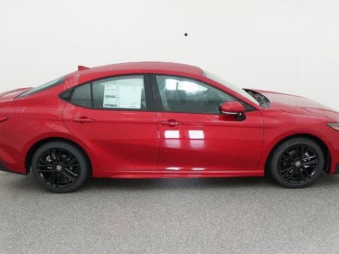 New 2026 Toyota Camry SE image 11