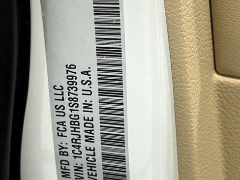 New 2025 Jeep Grand Cherokee Limited w/ Luxury Tech Group II image 30