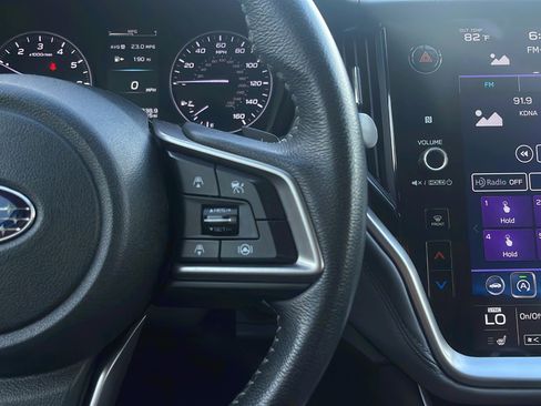 Used 2020 Subaru Outback Premium image 12