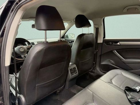 Used 2014 Volkswagen Passat 1.8T SE image 15