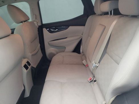 Used 2018 Nissan Rogue Sport SV image 18