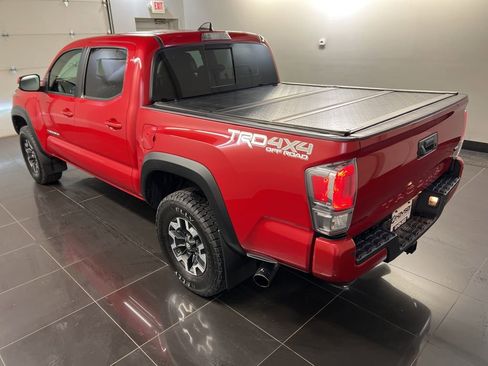 Used 2020 Toyota Tacoma TRD Off-Road w/ TRD Premium Off Road Package image 4