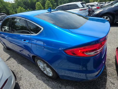 Used 2019 Ford Fusion SEL FWD image 5