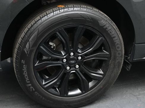 Used 2022 Ford Edge SE w/ Black Appearance Package AWD/4WD image 22