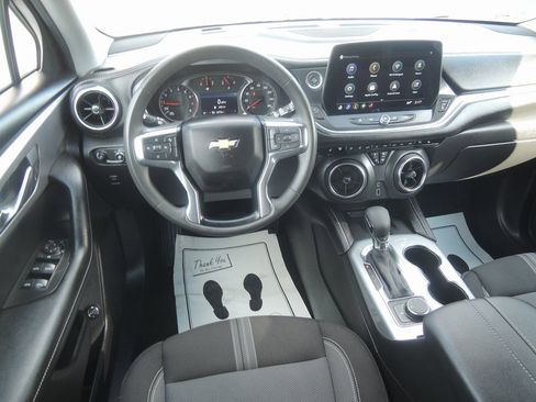 Used 2024 Chevrolet Blazer LT w/ Convenience Package image 11