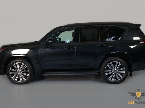Used 2026 Lexus LX 600 4WD w/ Appearance Package image 4