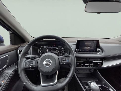 Used 2021 Nissan Rogue SV w/ Premium Package image 26