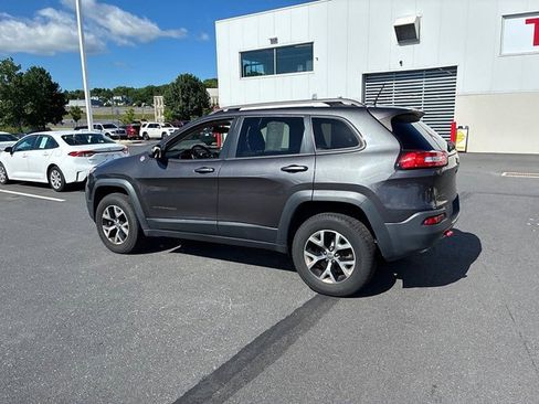 Used 2015 Jeep Cherokee Trailhawk AWD/4WD image 15