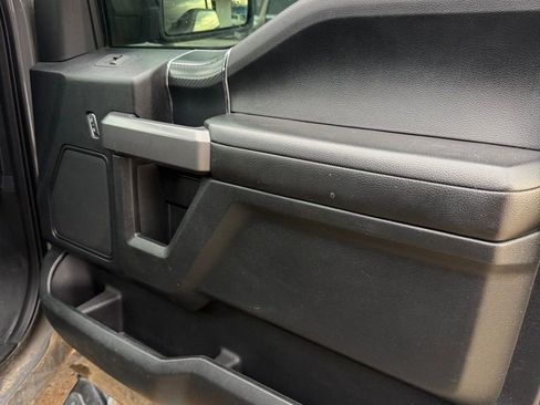 Used 2018 Ford F150 XLT w/ Equipment Group 302A Luxury image 25