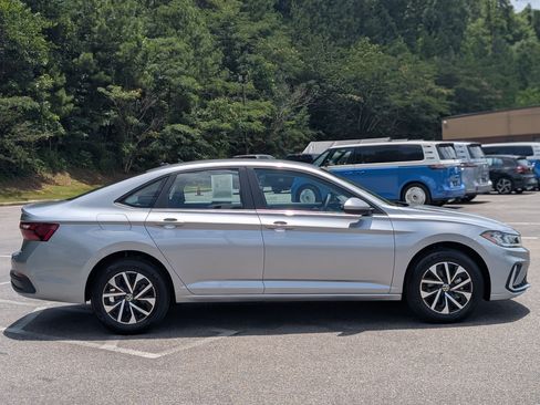 Used 2025 Volkswagen Jetta S FWD image 10