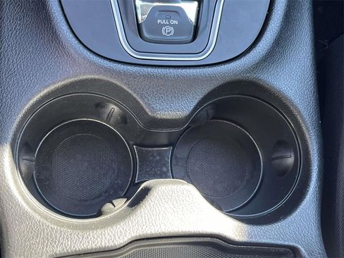 Used 2021 Jeep Cherokee Latitude Lux 80th Anniv w/ Quick Order Package 26U 80TH image 31